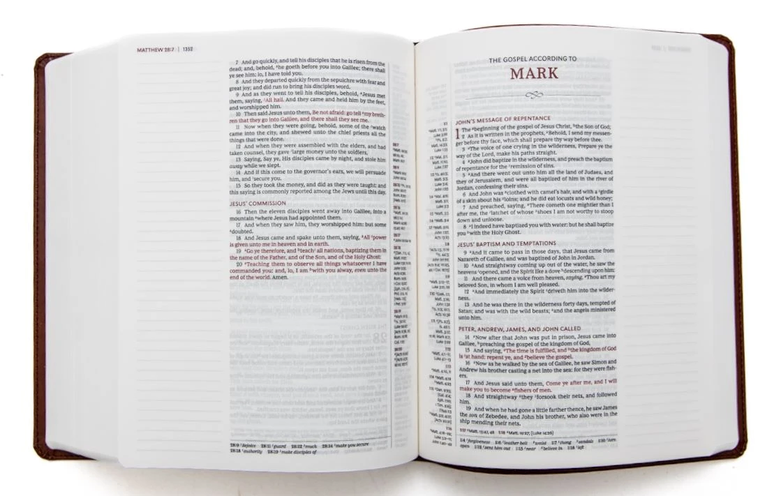 Thomas Nelson KJV Journal Reference Edition Bible – Brown - Image 4